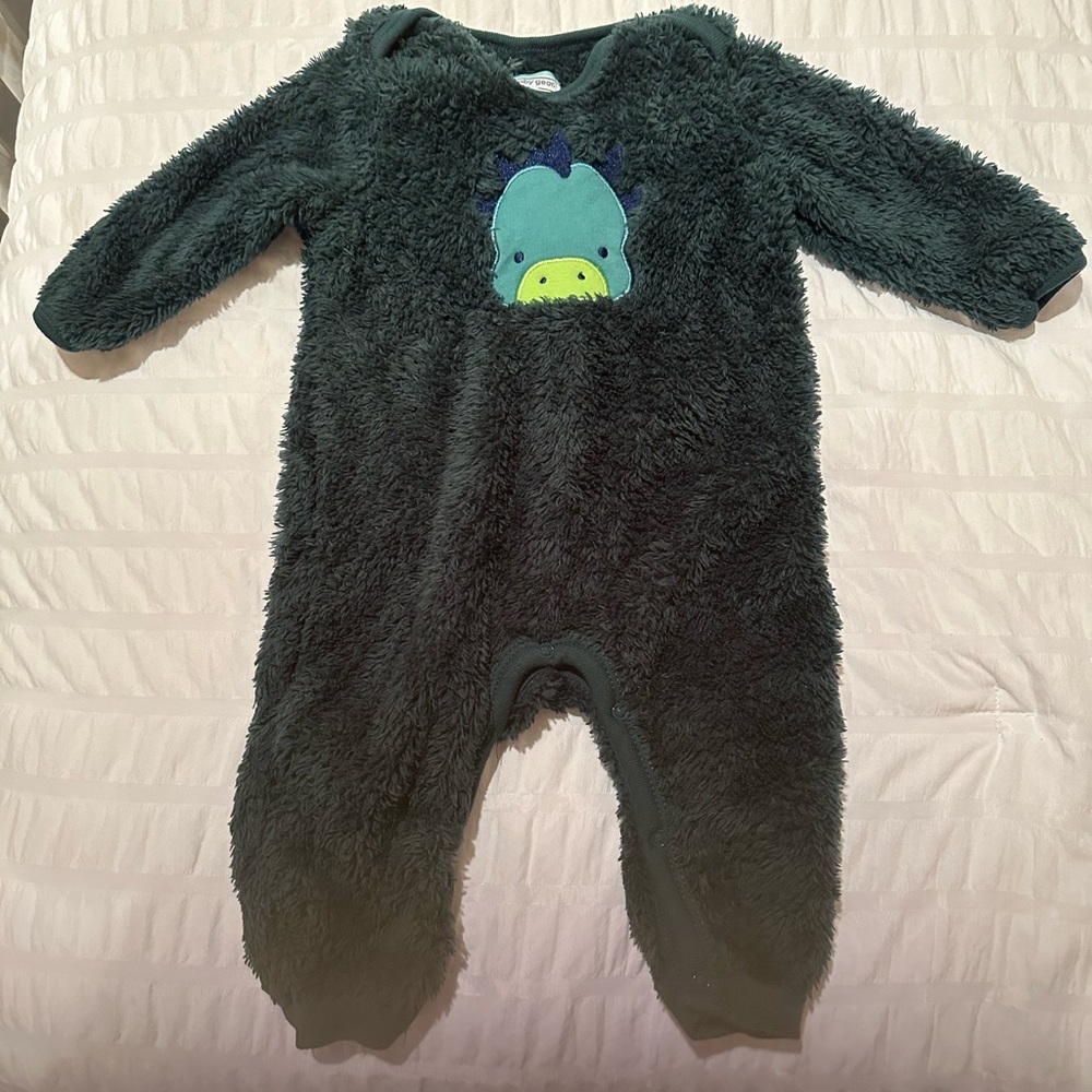 💥 $5 if bundled - 3 - 6 month BABY GEAR Fuzzy Winter Body Suit Super Soft